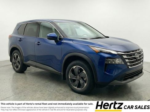 Used 2025 Nissan Rogue SV AWD/4WD image 1