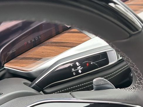 New 2026 Cadillac Escalade Platinum Sport w/ LPO, ONYX Package image 17