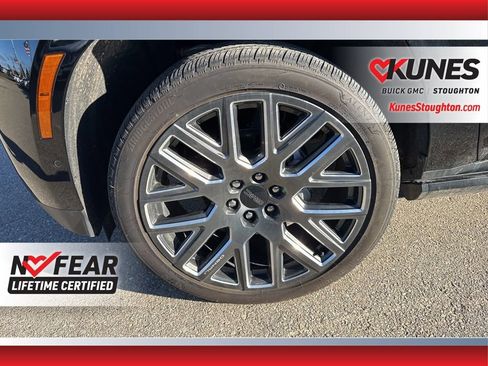 Used 2025 GMC Yukon XL Denali Ultimate image 15