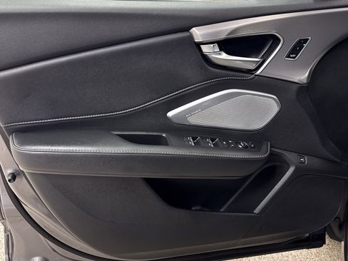 Used 2024 Acura RDX SH-AWD w/Tech image 3