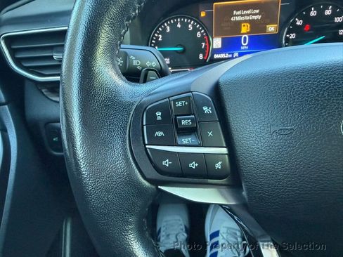 Used 2020 Ford Explorer Limited image 19
