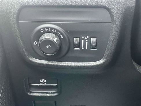 Certified 2024 Jeep Grand Cherokee L Limited w/ Luxury Tech Group II AWD/4WD image 31