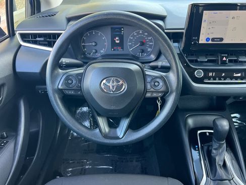 Used 2024 Toyota Corolla LE image 15