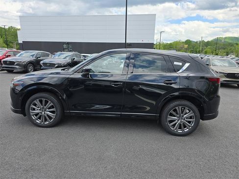 New 2025 MAZDA CX-5 Signature image 8