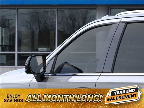 New 2026 Chevrolet Suburban Premier image 12