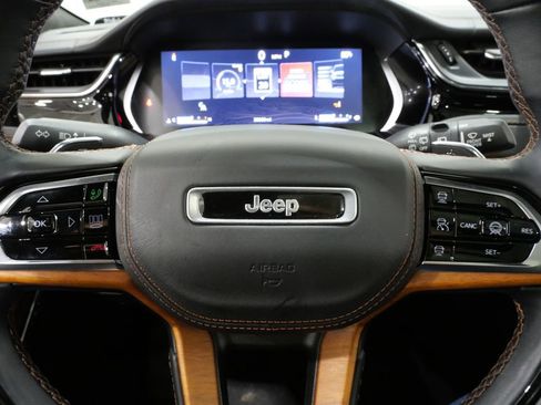 Used 2022 Jeep Grand Cherokee L Summit image 18