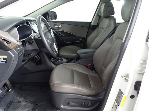 Used 2018 Hyundai Santa Fe Limited image 11