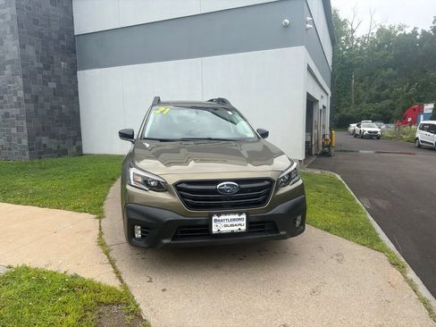Used 2021 Subaru Outback Onyx Edition XT AWD/4WD image 2