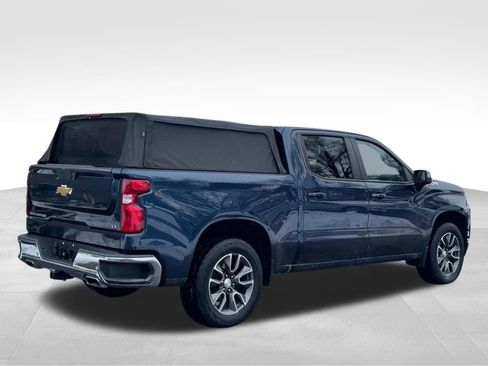 Used 2021 Chevrolet Silverado 1500 LT w/ Z71 Off-Road Package image 6