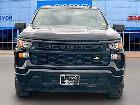 Used 2023 Chevrolet Silverado 1500 Custom AWD/4WD image 2