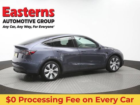 Used 2021 Tesla Model Y Long Range AWD/4WD image 37