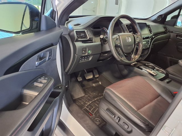 Used 2023 Honda Ridgeline Black Edition image 6