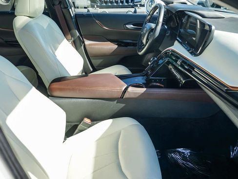 Used 2023 Toyota Mirai w/ Toyota Teammate Package image 15