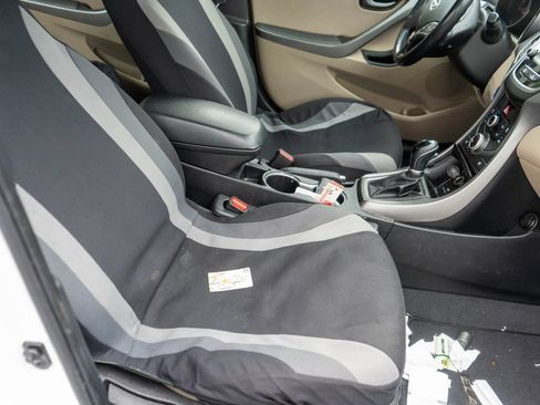 Used 2016 Hyundai Elantra Value Edition FWD image 10