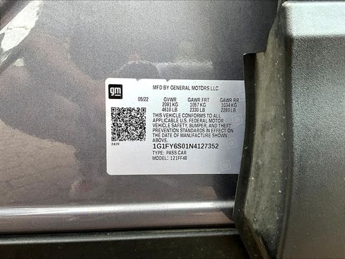 Used 2022 Chevrolet Bolt EUV LT w/ Convenience Package FWD image 18