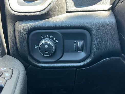 New 2026 RAM 2500 Tradesman AWD/4WD image 18