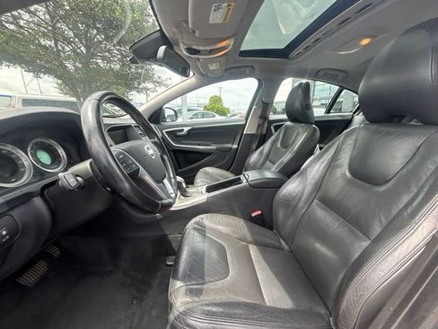 Used 2013 Volvo S60 T5 FWD image 10