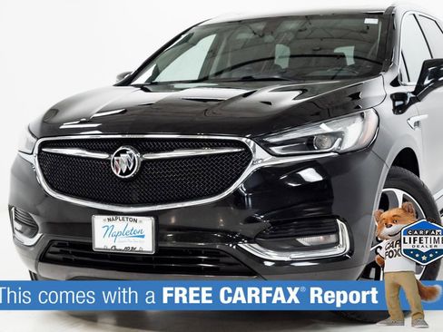 Used 2019 Buick Enclave Essence w/ LPO, Sport Appearance Package AWD/4WD image 2