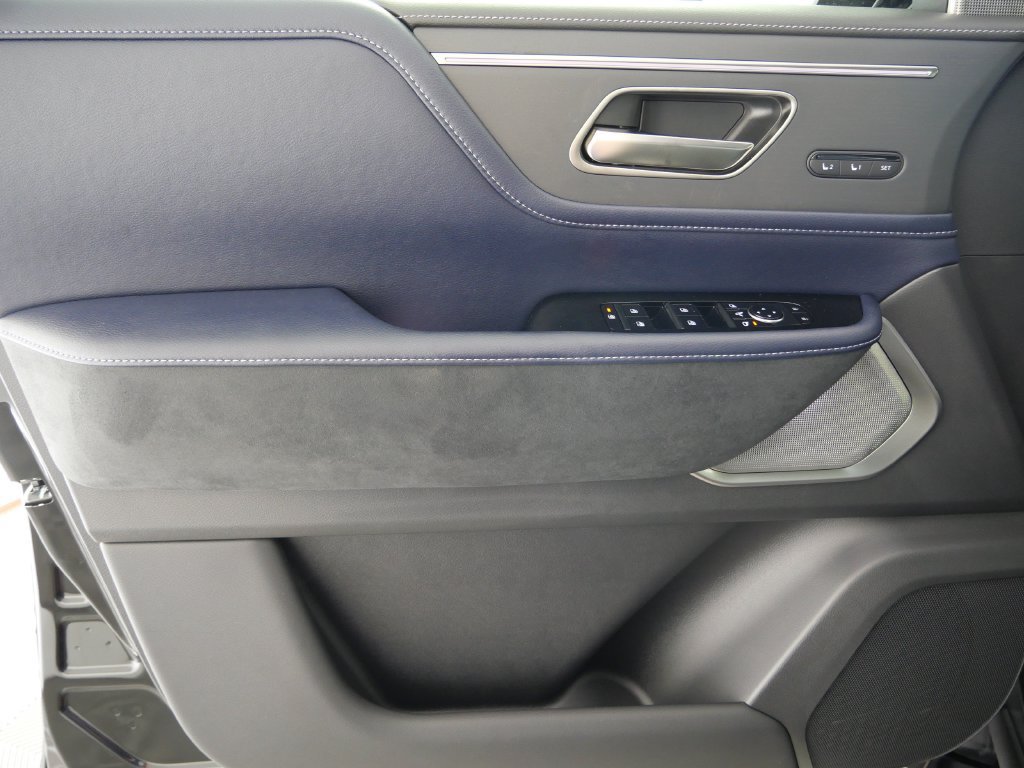 New 2027 INFINITI QX80 Sensory AWD/4WD image 11