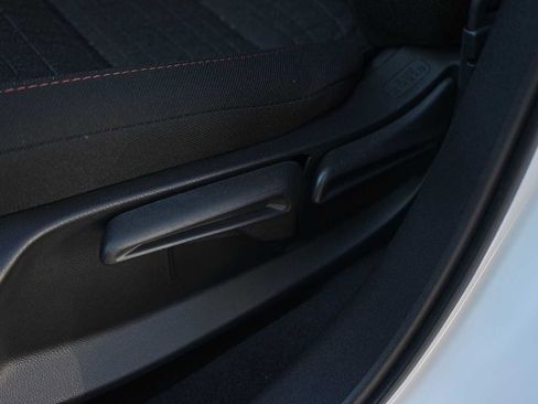 Certified 2026 Honda HR-V Sport image 12