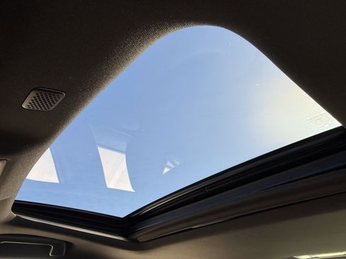 Certified 2021 Lexus IS 300 w/ Comfort Package image 19