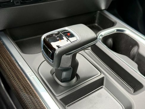 Certified 2024 Chevrolet Silverado 1500 LT Trail Boss w/ Convenience Package II AWD/4WD image 24