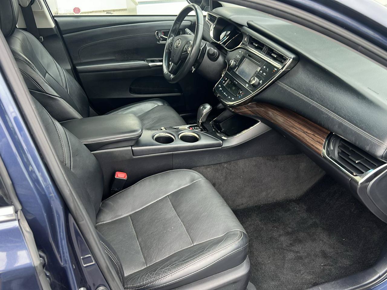 Used 2014 Toyota Avalon Limited FWD image 9