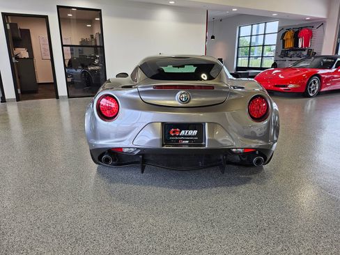 Used 2016 Alfa Romeo 4C Coupe w/ Convenience Group - Coupe RWD image 5