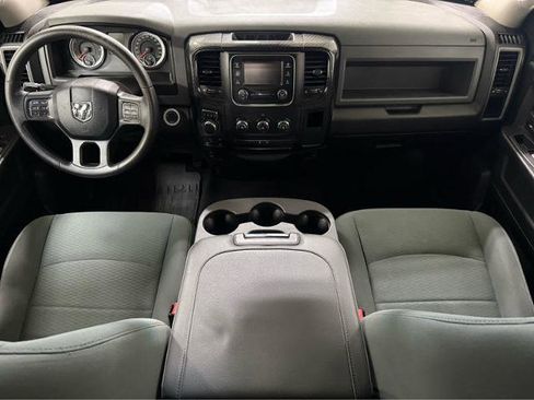 Used 2017 RAM 1500 Express w/ Express Value Package AWD/4WD image 15