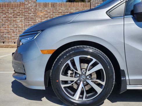 Certified 2023 Honda Odyssey Touring image 10