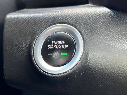 Used 2019 GMC Terrain SLT w/ Preferred Package image 25