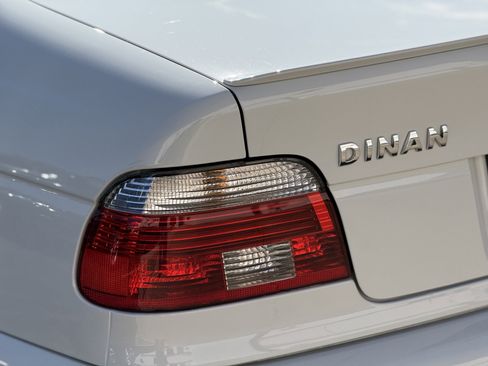 Used 2003 BMW M5 RWD image 10