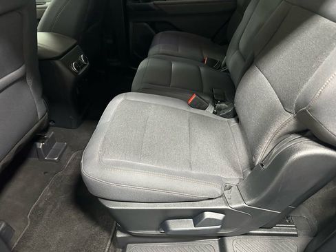 Used 2025 Ford Explorer Active image 41