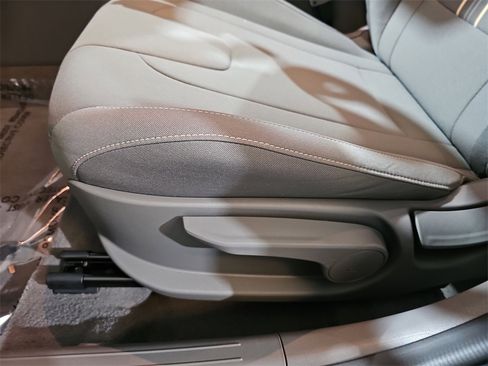 New 2025 Hyundai Elantra Sport image 27