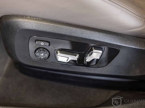 Used 2025 BMW X6 M Competition w/ Executive Package image 24