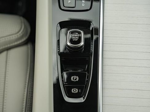 New 2026 Volvo XC60 B5 Ultra w/ Protection Package Premier AWD/4WD image 27