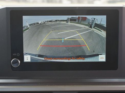 Certified 2025 Toyota Tacoma SR5 image 7