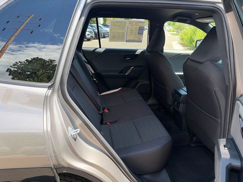 Used 2026 Toyota RAV4 SE AWD/4WD image 17