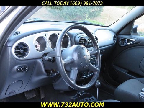 Used 2005 Chrysler PT Cruiser Limited image 22