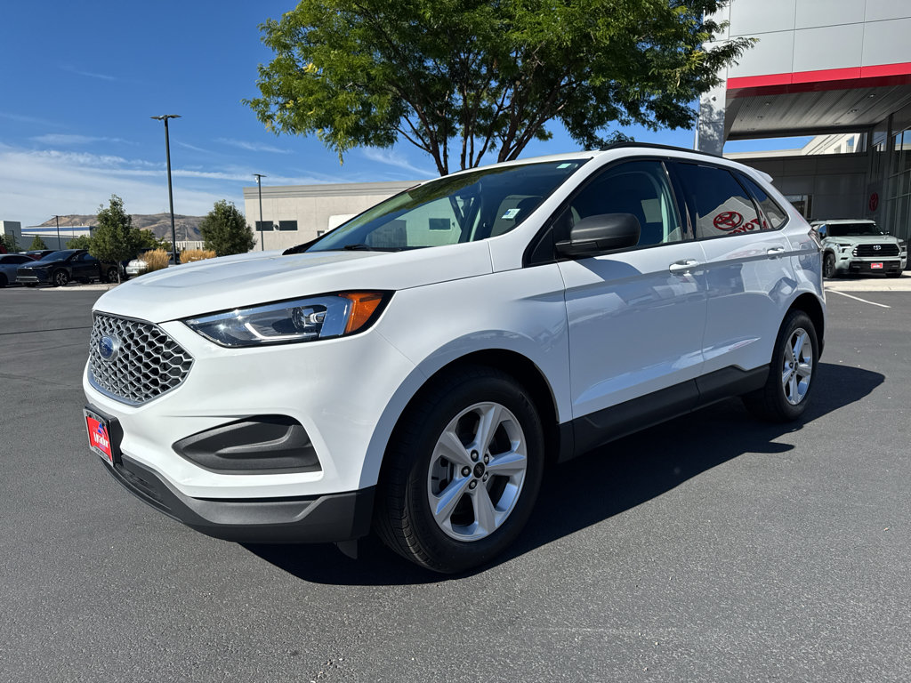 Used 2024 Ford Edge SE AWD/4WD image 5