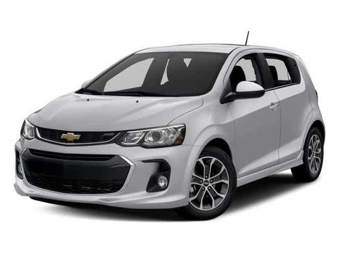 Used 2017 Chevrolet Sonic LT w/ Convenience Package image 3
