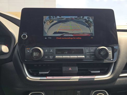 Certified 2025 Toyota Grand Highlander FWD image 28