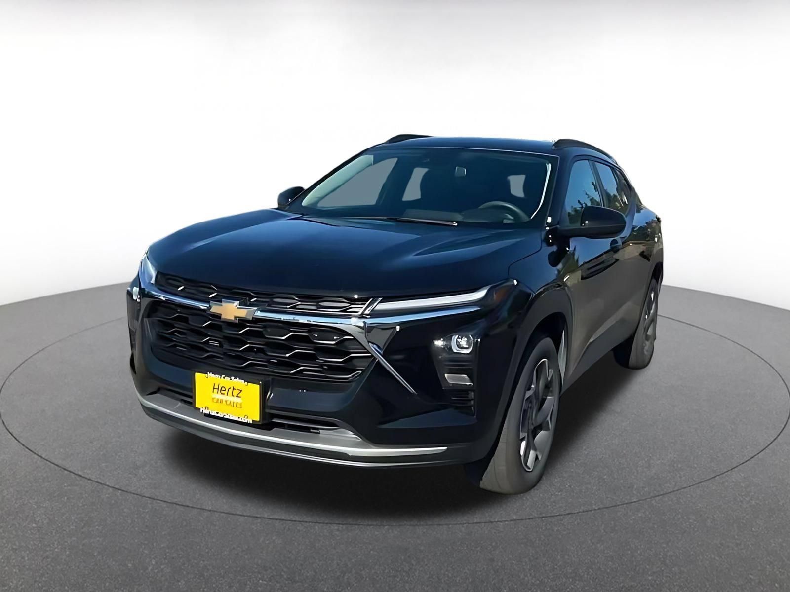 Used 2025 Chevrolet Trax LT FWD image 6