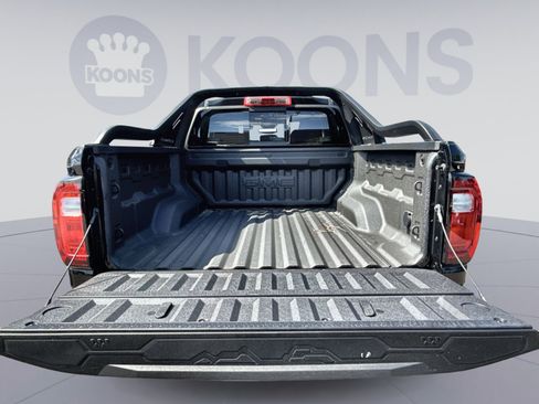 New 2025 GMC Canyon AT4 w/ Nightfall Edition image 25