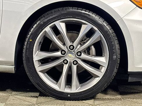 Used 2020 Chevrolet Malibu Premier image 24