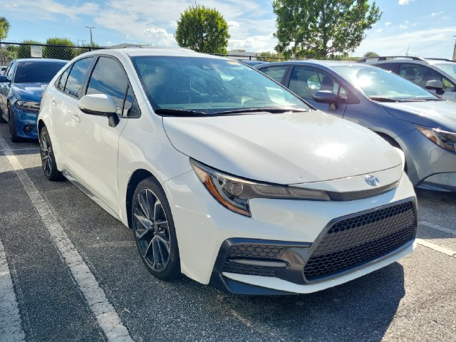 Used 2021 Toyota Corolla SE FWD image 2