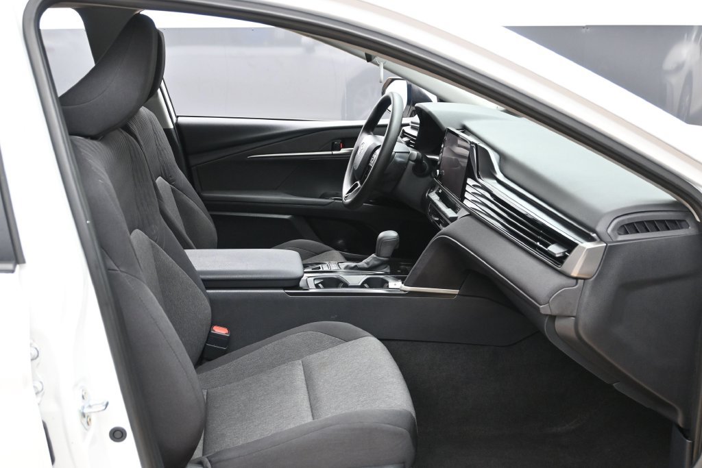 Used 2025 Toyota Camry LE FWD image 26