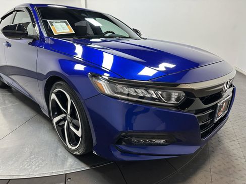 Used 2020 Honda Accord Sport image 3