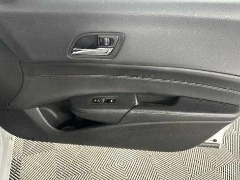 Used 2014 Acura ILX w/ Premium Package FWD image 23