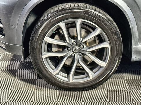Used 2018 Volvo XC90 T5 Momentum w/ Convenience Package image 12
